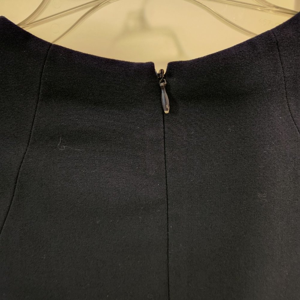 Tahari | Navy Blue Sleeveless Lined Dress with A-Line Ruching Waist Detail, Sz 8 - Picture 6 of 8